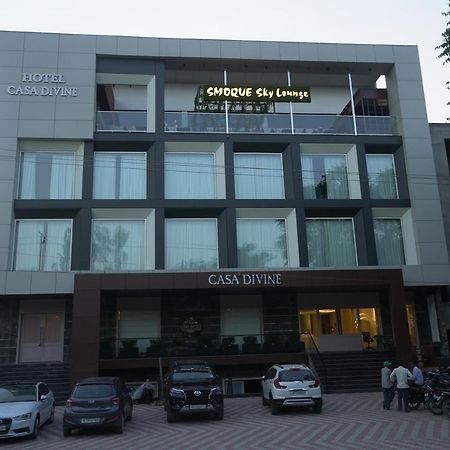 Hotel Casa Divine Izatnagar Kültér fotó